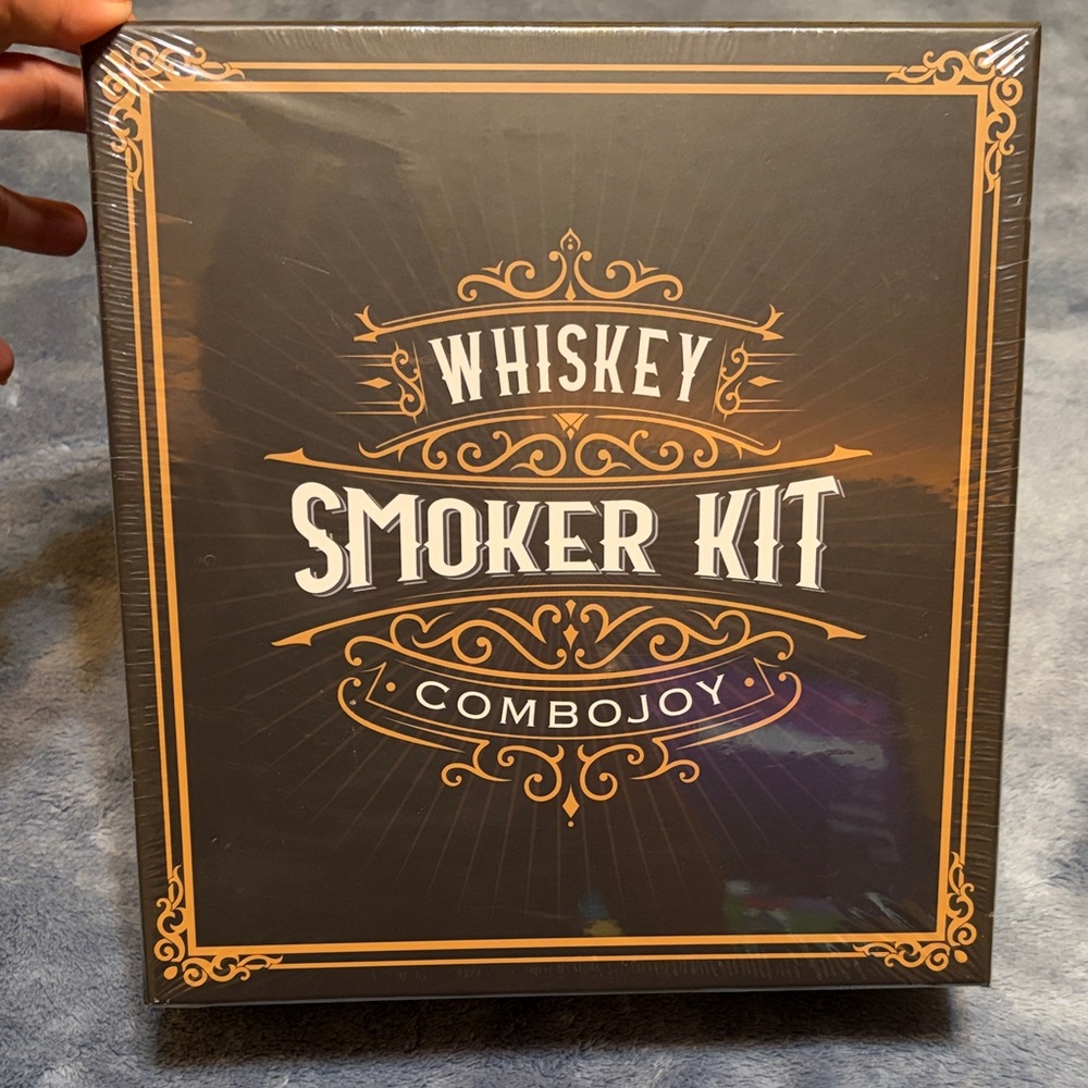 Whiskey Smoker Kit by Combojoy - Black and Gold